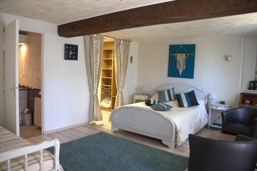 Chambre D Hote La Roussiere Saint-Ouen-Des-Toits Exterior photo